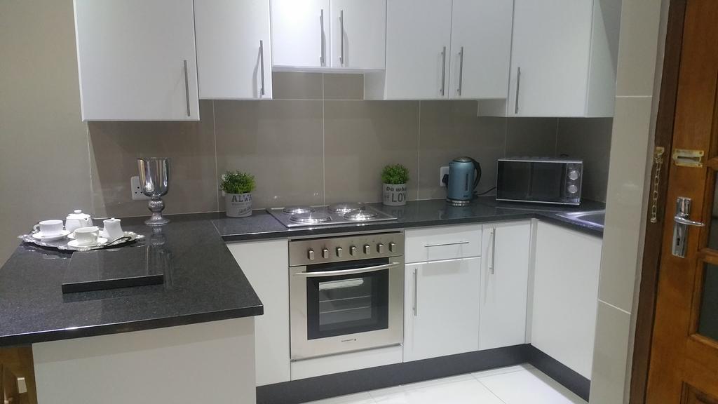Pongola Road Self Catering Accommodation Uitenhage Εξωτερικό φωτογραφία